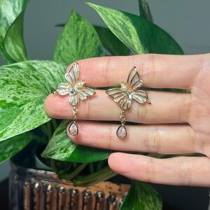 Elegant Butterfly Drop Earrings 925S Needle Iridescent Wings & Teardrop Crystals